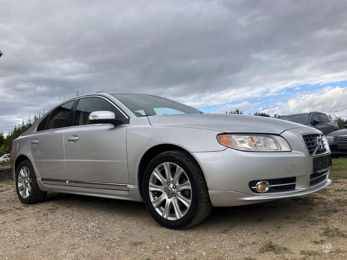Volvo S80, 3.2 l., Седан
