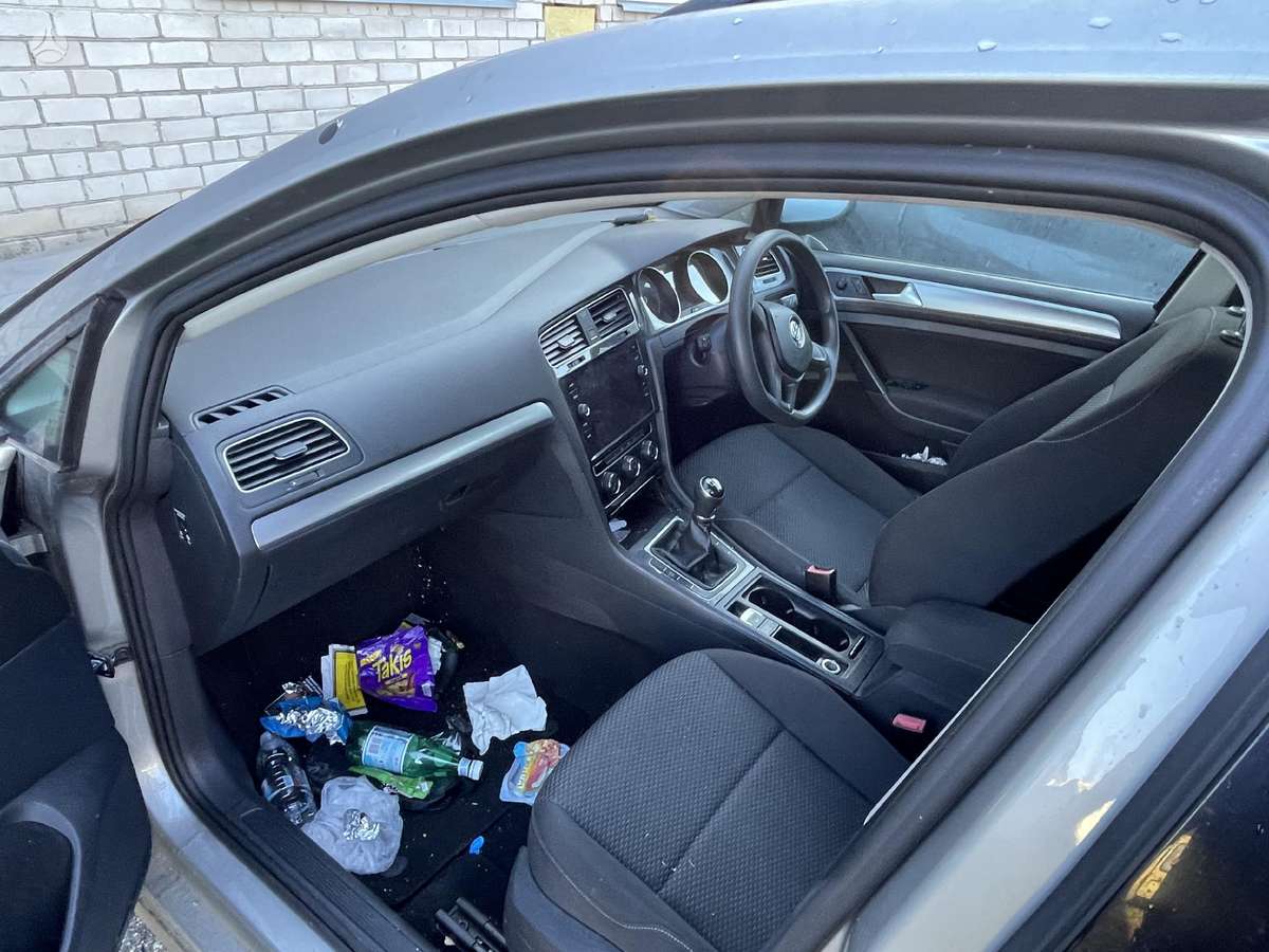 Volkswagen Golf rezerves daļās