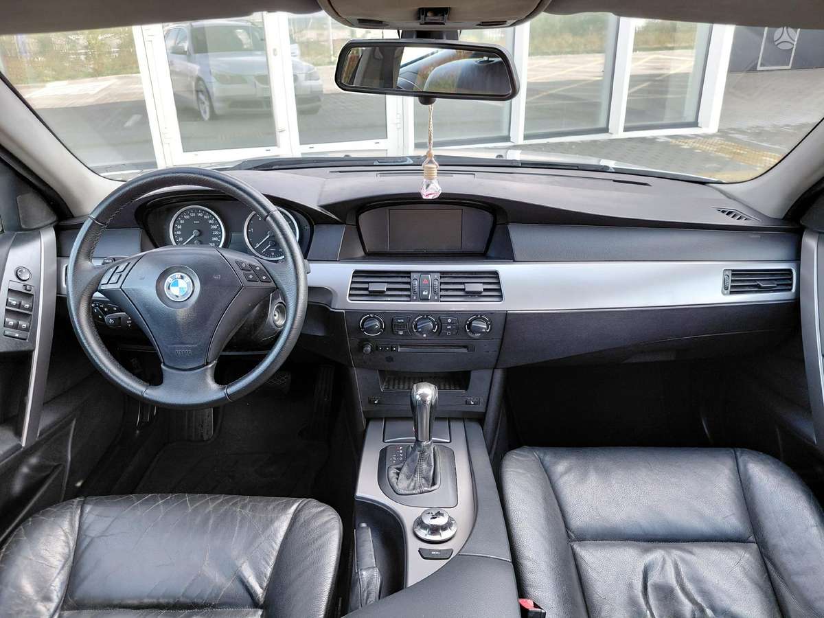 BMW 525, 2.5 l., Универсал