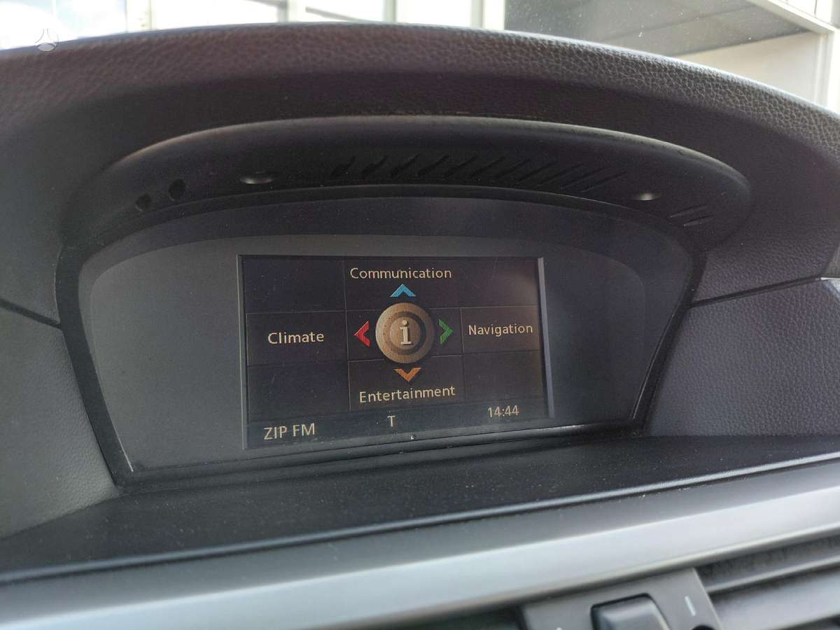 BMW 525, 2.5 l., universalas