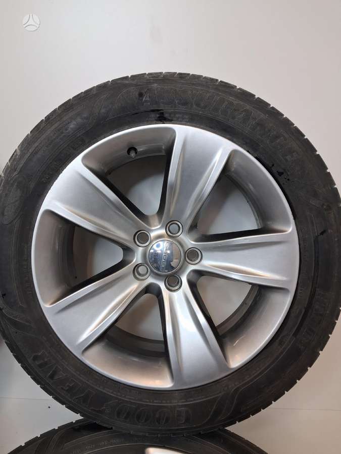 Dodge, vieglmetāla, R18