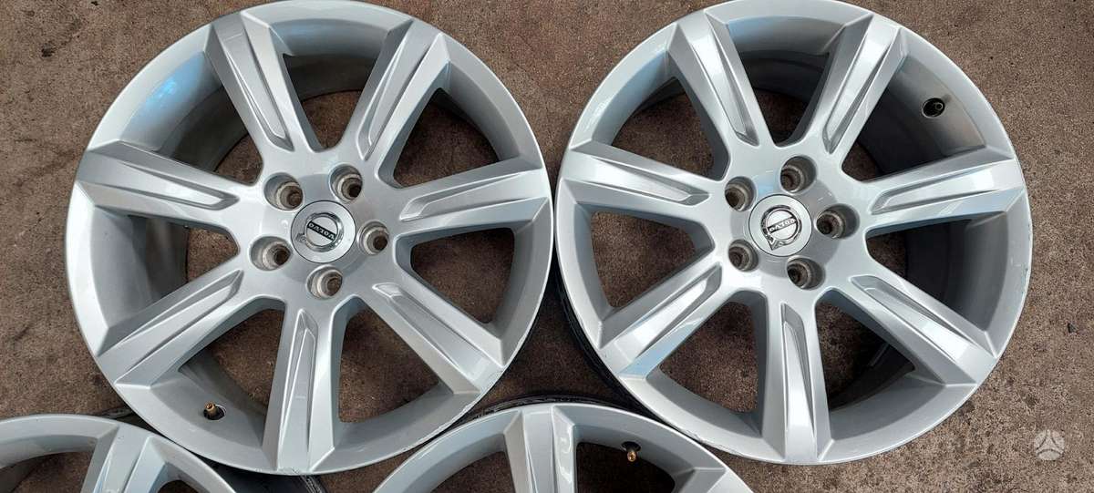 Volvo, vieglmetāla, R17