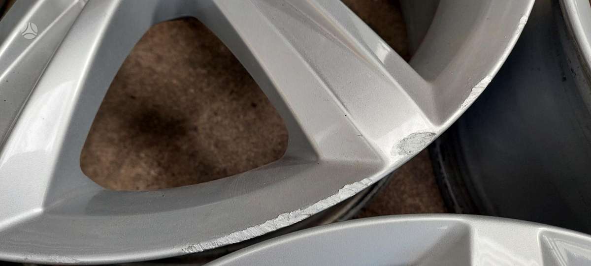 Volvo, vieglmetāla, R17