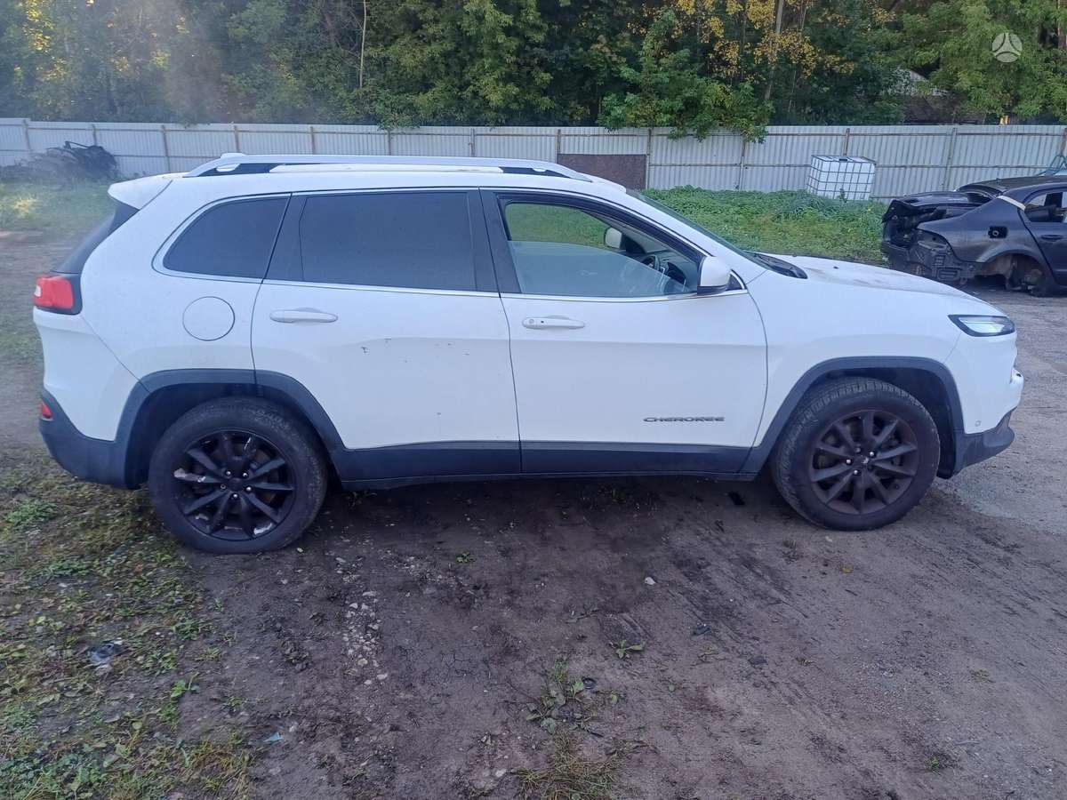 Jeep Cherokee по частям