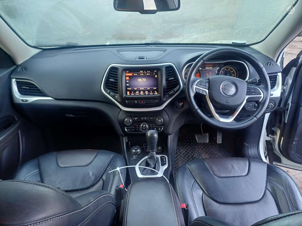 Jeep Cherokee по частям