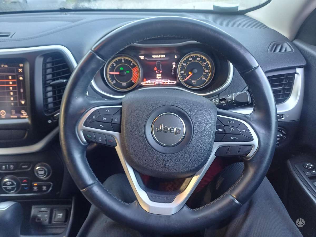 Jeep Cherokee по частям