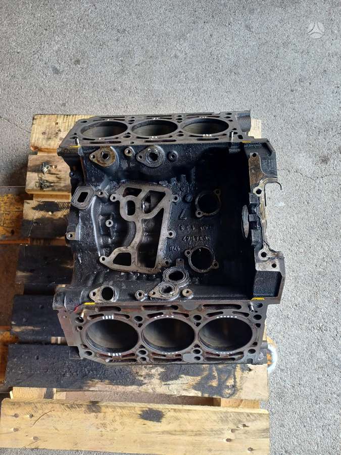 Audi A6, CRT  059103, моторный блок
