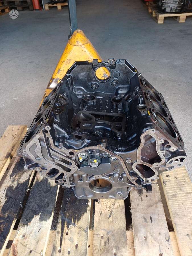 Audi A6, CRT  059103, variklio blokas