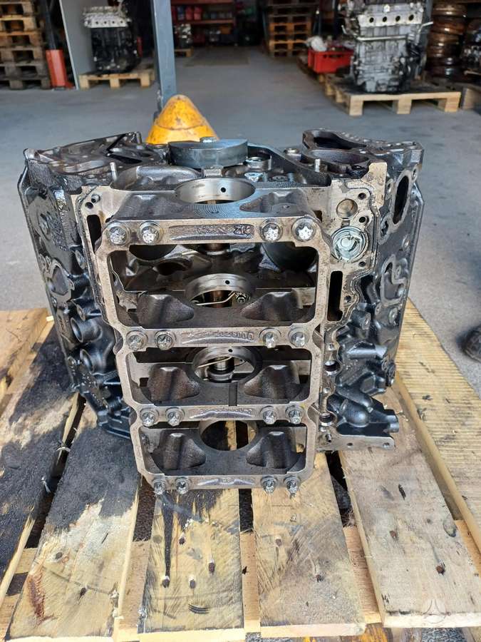 Audi A6, CRT  059103, моторный блок
