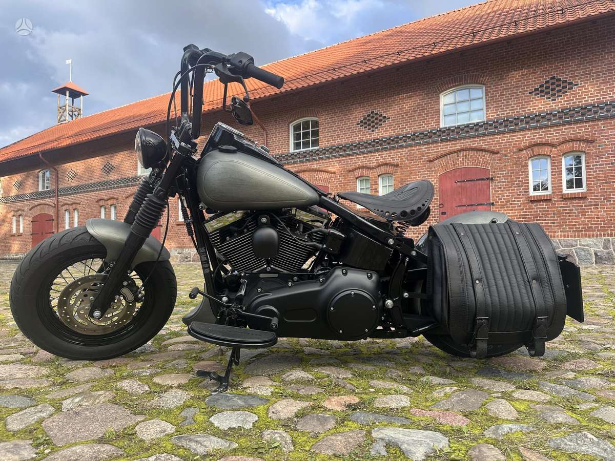 Harley-Davidson FLSTC 1584cc, чопперы / круизеры / custom