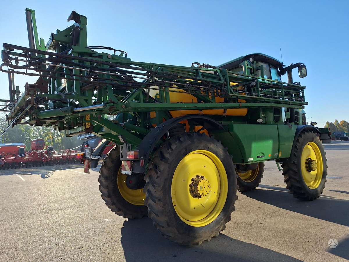 John Deere 5430i, self-propelled sprayers