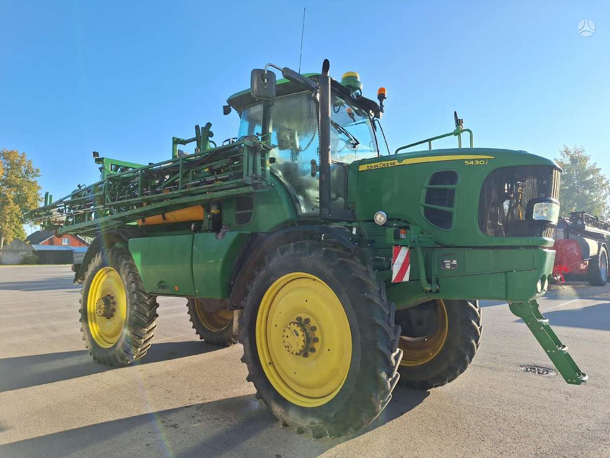 John Deere 5430i, self-propelled sprayers