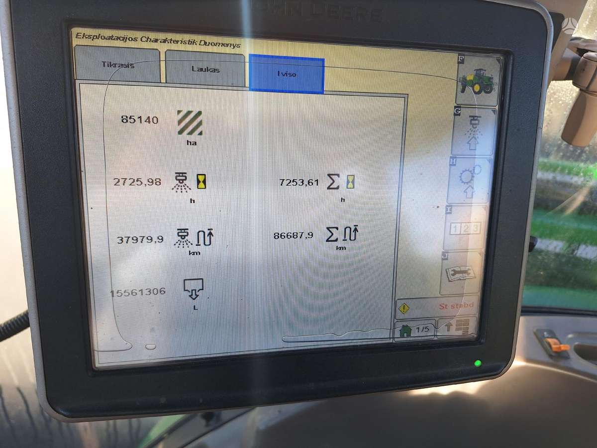 John Deere 5430i, самоходные разбрызгиватели