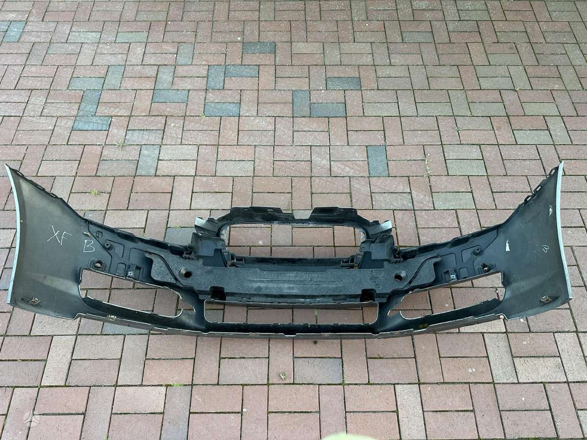 Jaguar XF bumpers