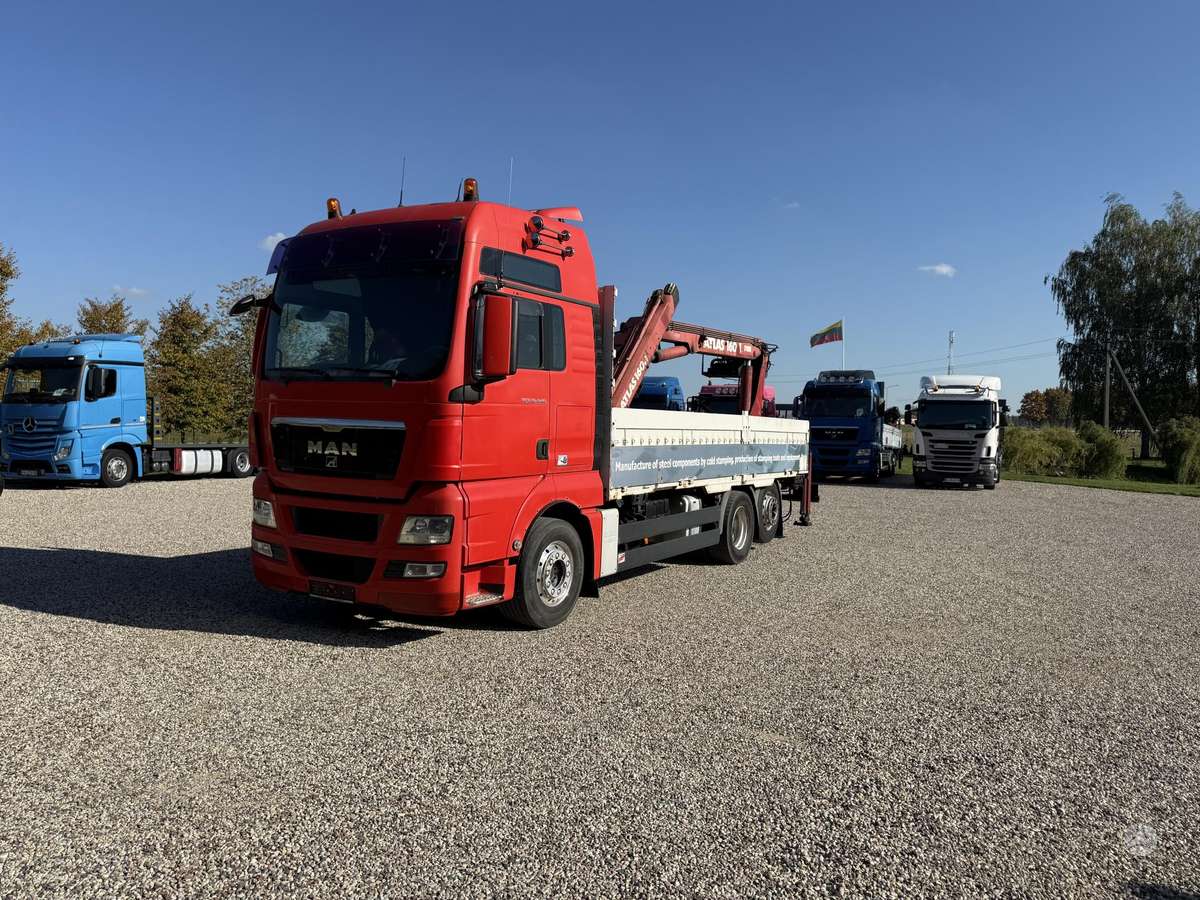 MAN TGX 26.440, su kranu