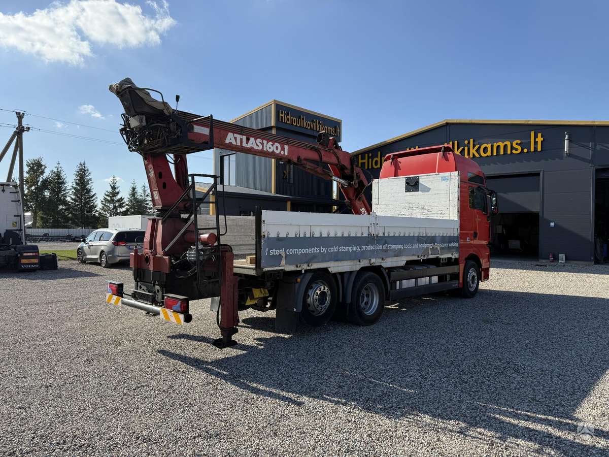 MAN TGX 26.440, с краном