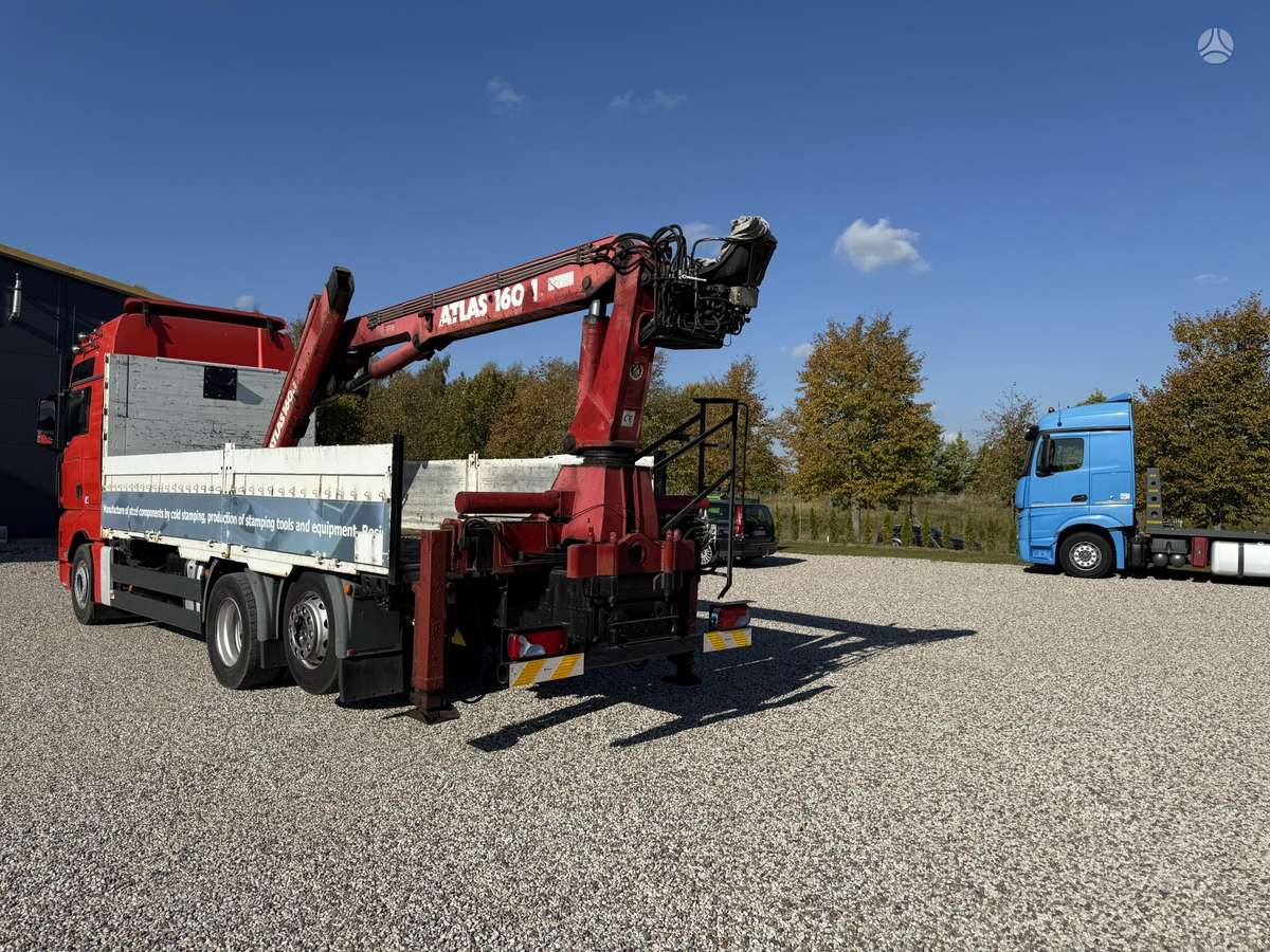MAN TGX 26.440, su kranu