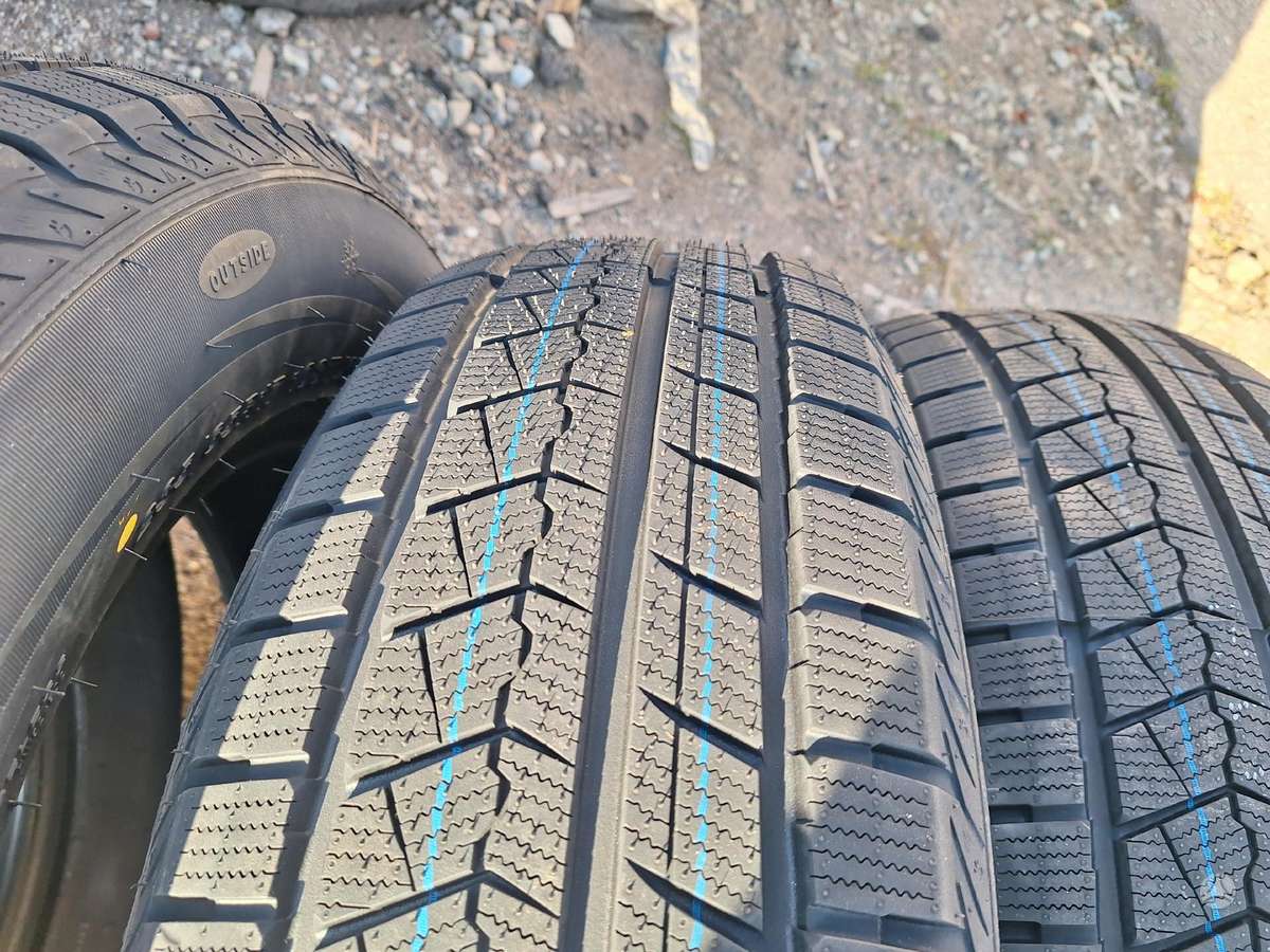 Rockblade, зимние 235/65 R17