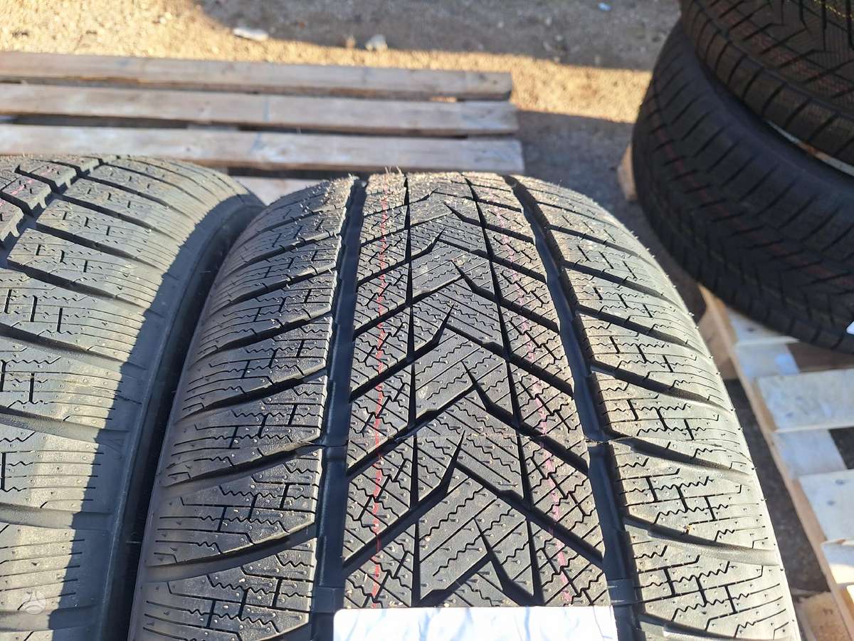 Zmax, žieminės 255/50 R19