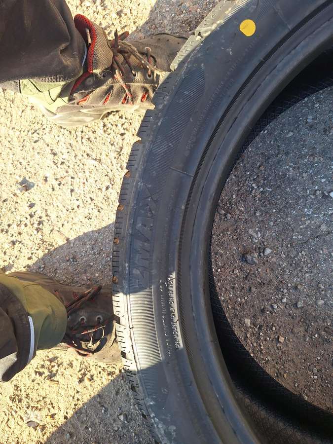 Zmax, winter 275/35 R19