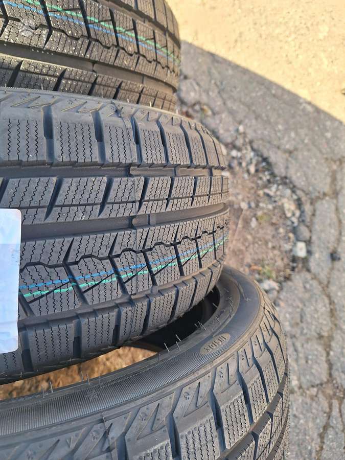 Zmax, winter 205/50 R17