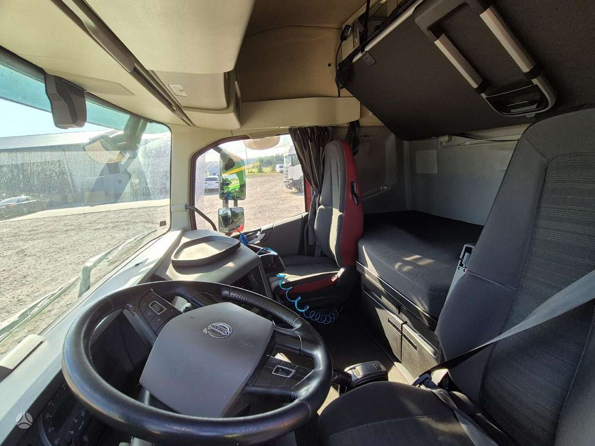 Volvo FH540, лесовозы