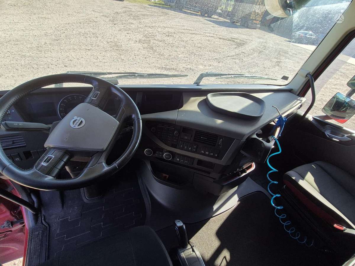 Volvo FH540, timber trucks