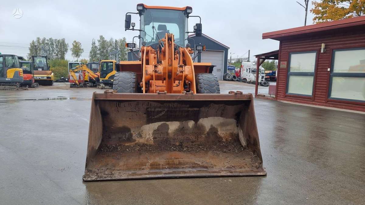 Doosan DL200-3, frontaliniai krautuvai