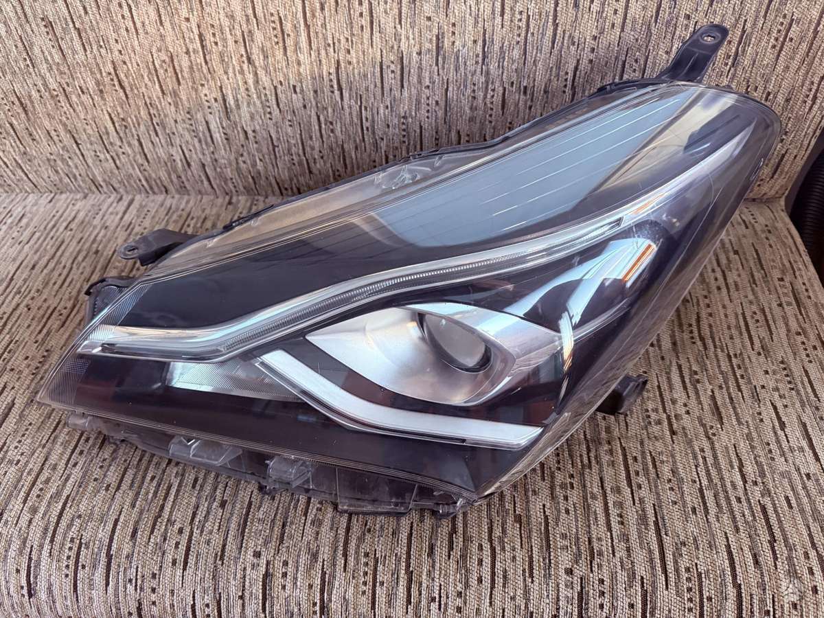 Toyota Yaris lights