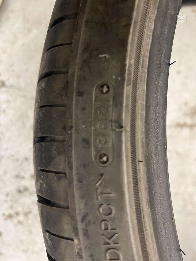 Triangle SporteX TH201, universalios 235/35 R20