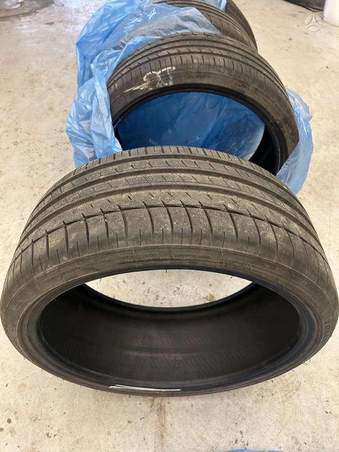 Triangle SporteX TH201, всесезонные 235/35 R20