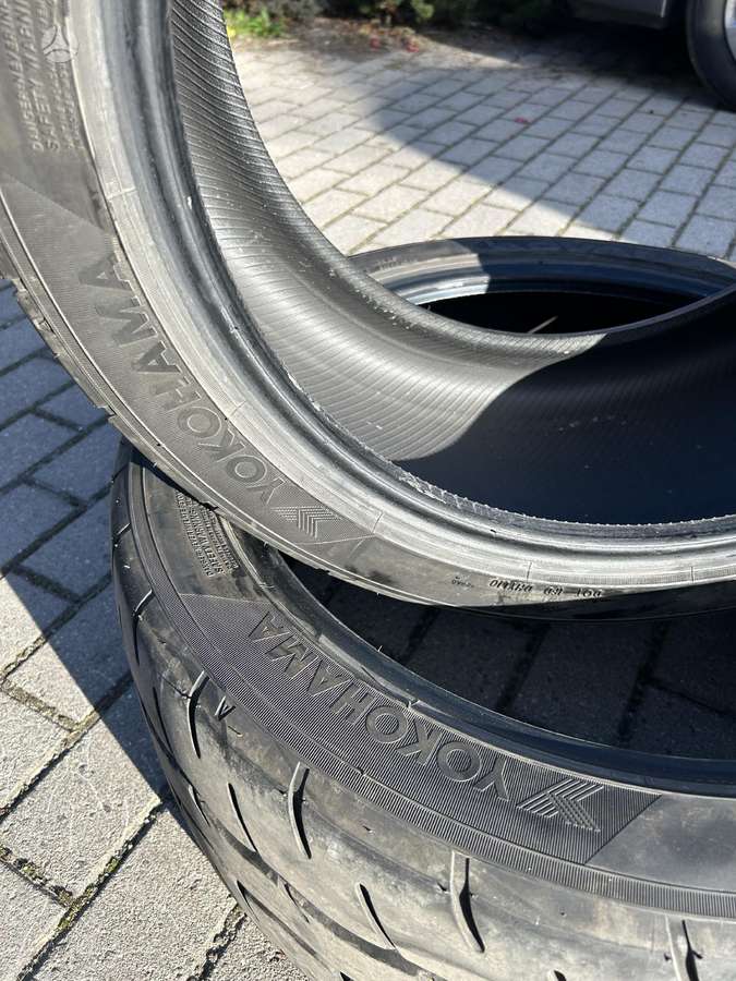 Yokohama, vasarinės 255/40 R20