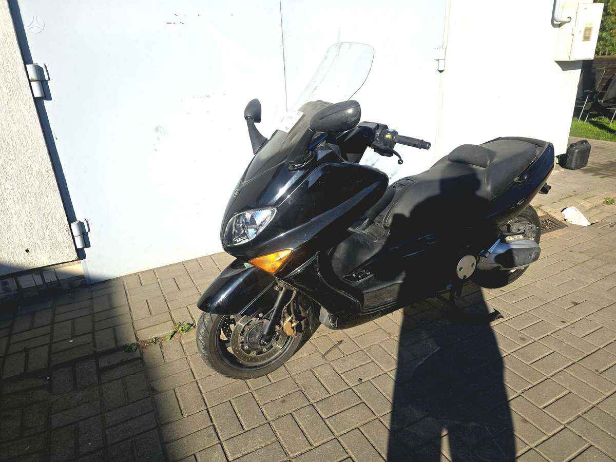 Yamaha TMAX, мотороллеры / мопеды