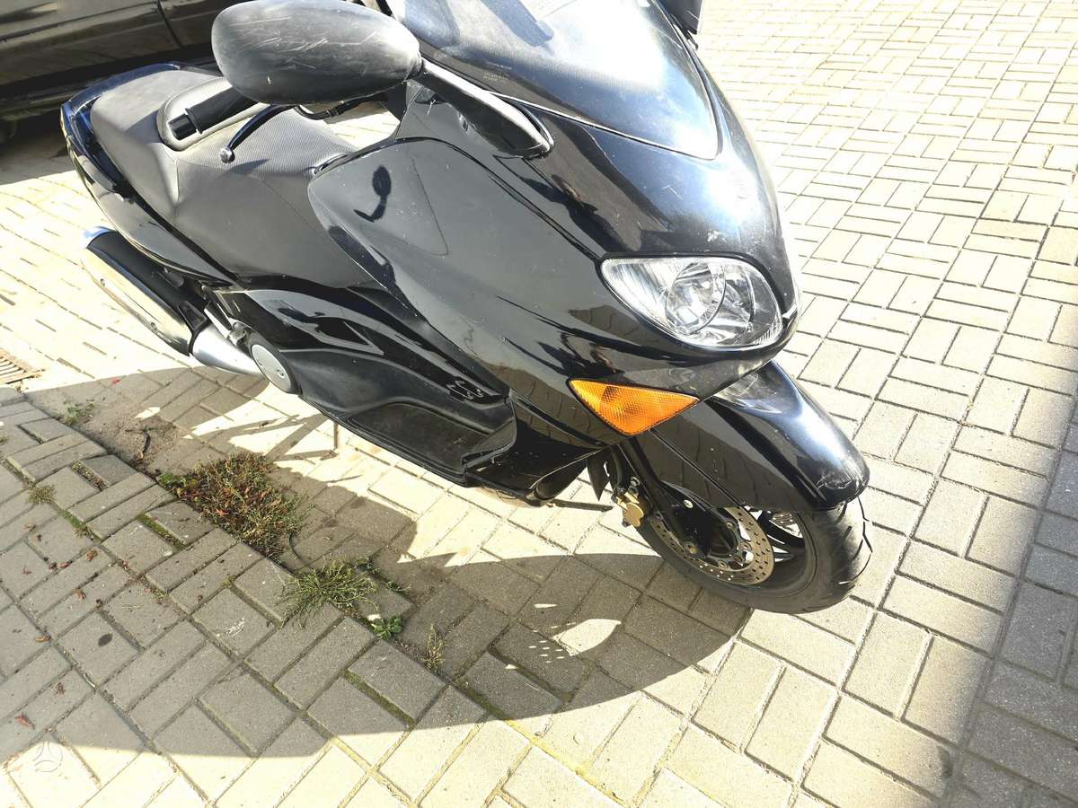 Yamaha TMAX, мотороллеры / мопеды