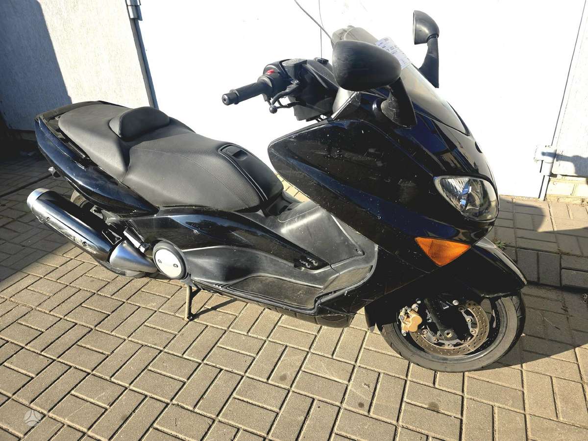Yamaha TMAX, мотороллеры / мопеды