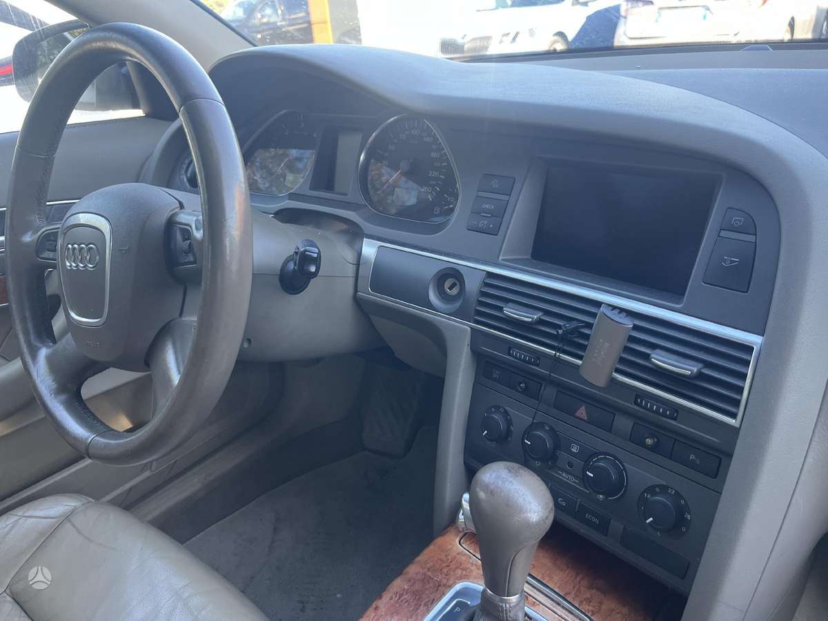 Audi A6 Automobilis dalimis