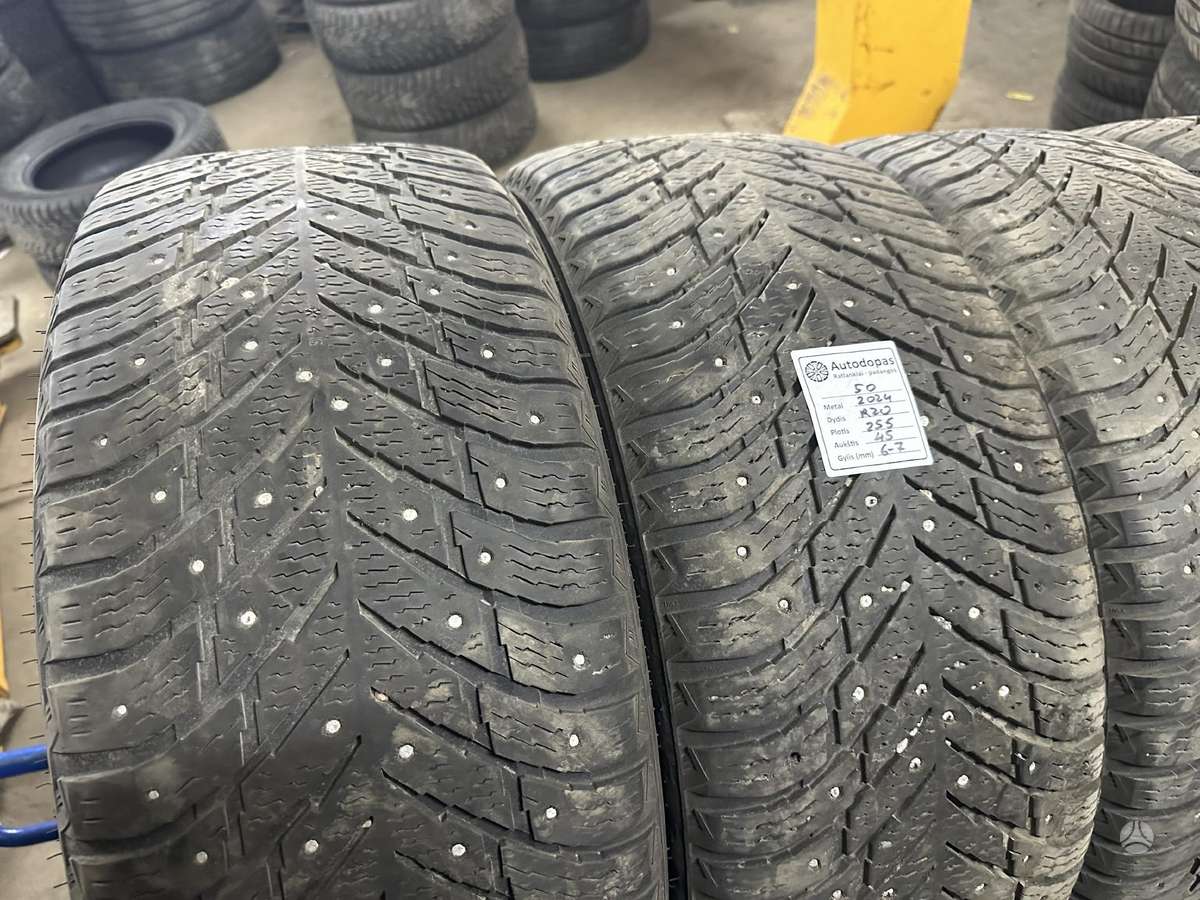 Nokian, зимние 255/45 R20