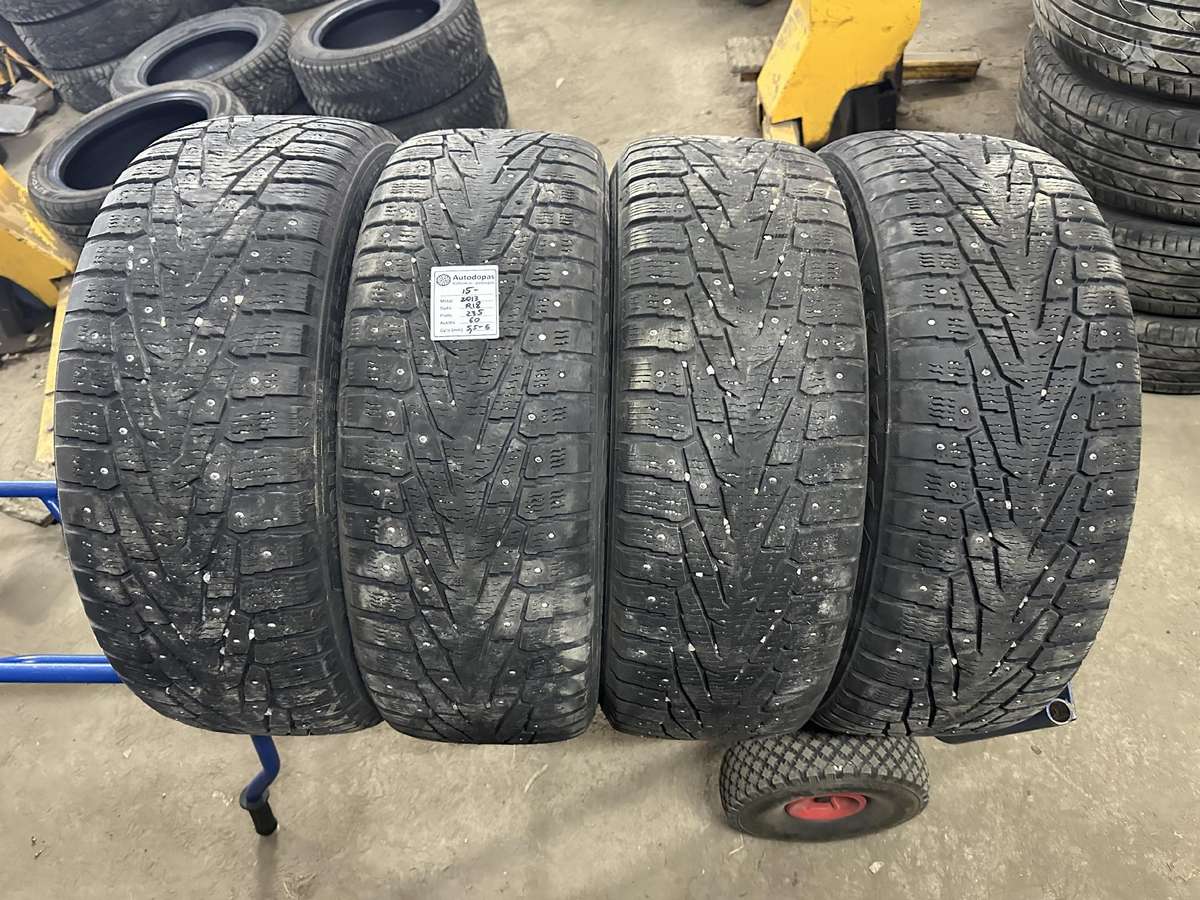Nokian, зимние 235/60 R18
