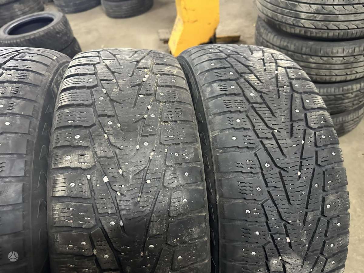 Nokian, зимние 235/60 R18