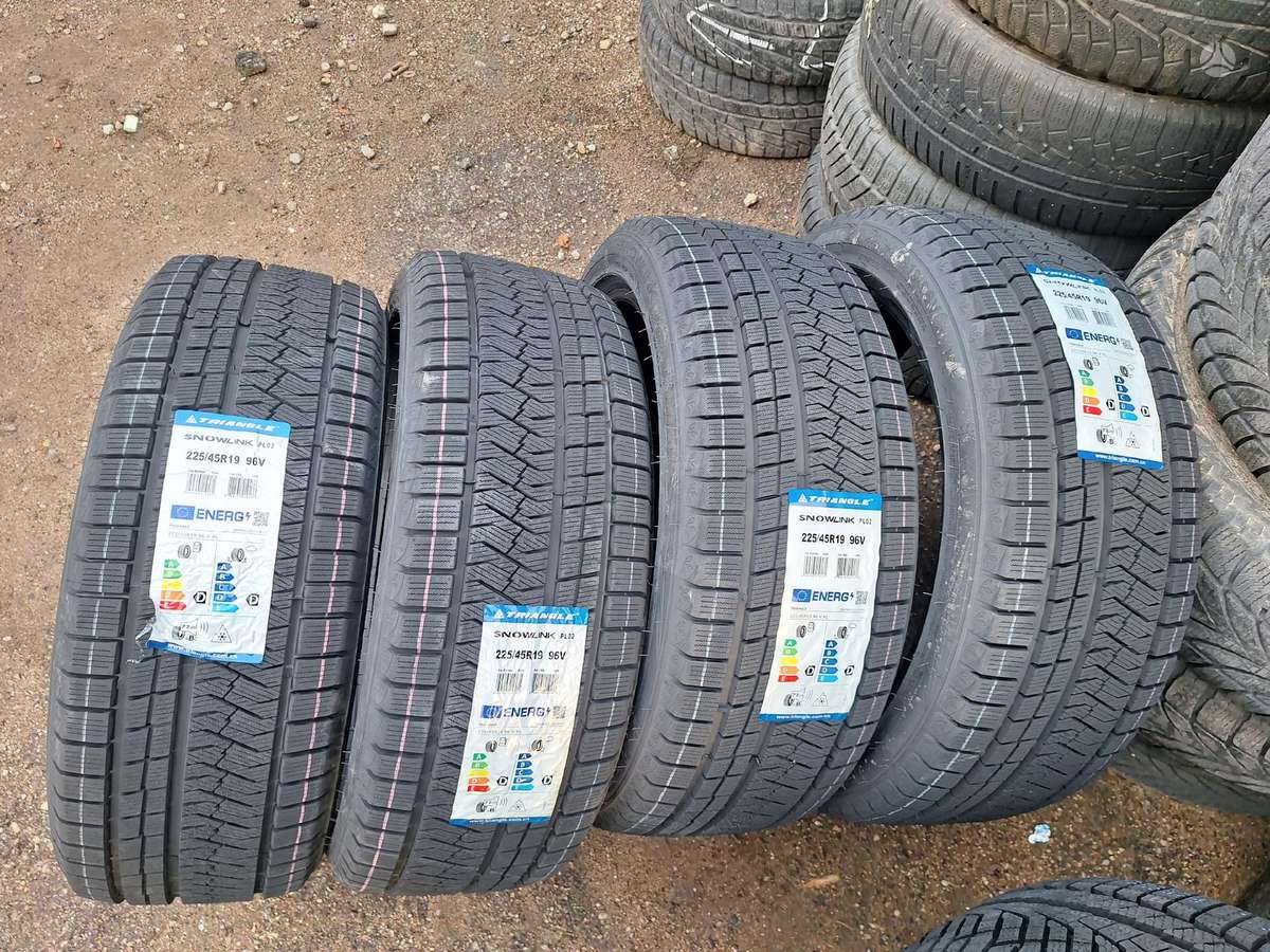 Triangle, winter 225/45 R19
