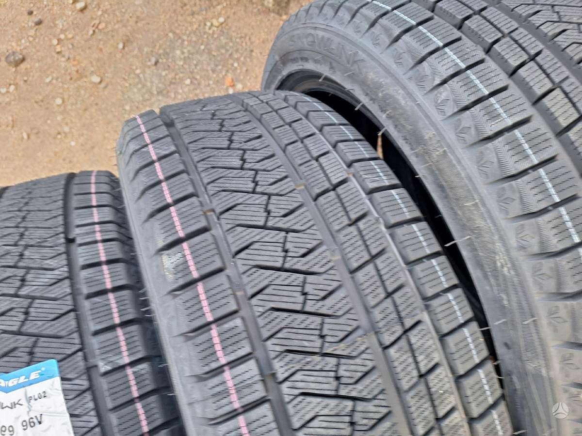 Triangle, ziemas 225/45 R19