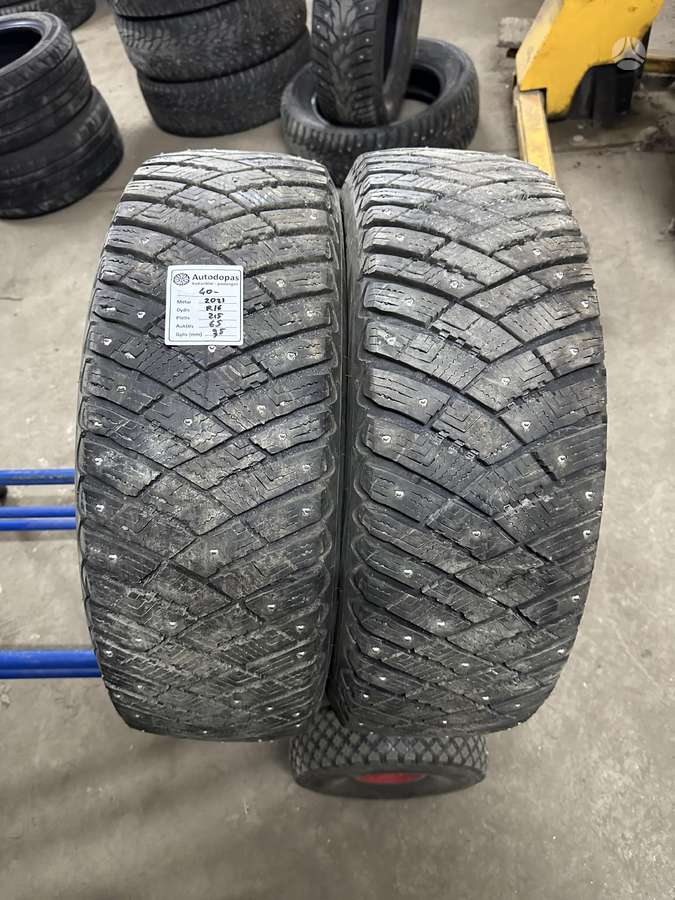 Goodyear, зимние 215/65 R16