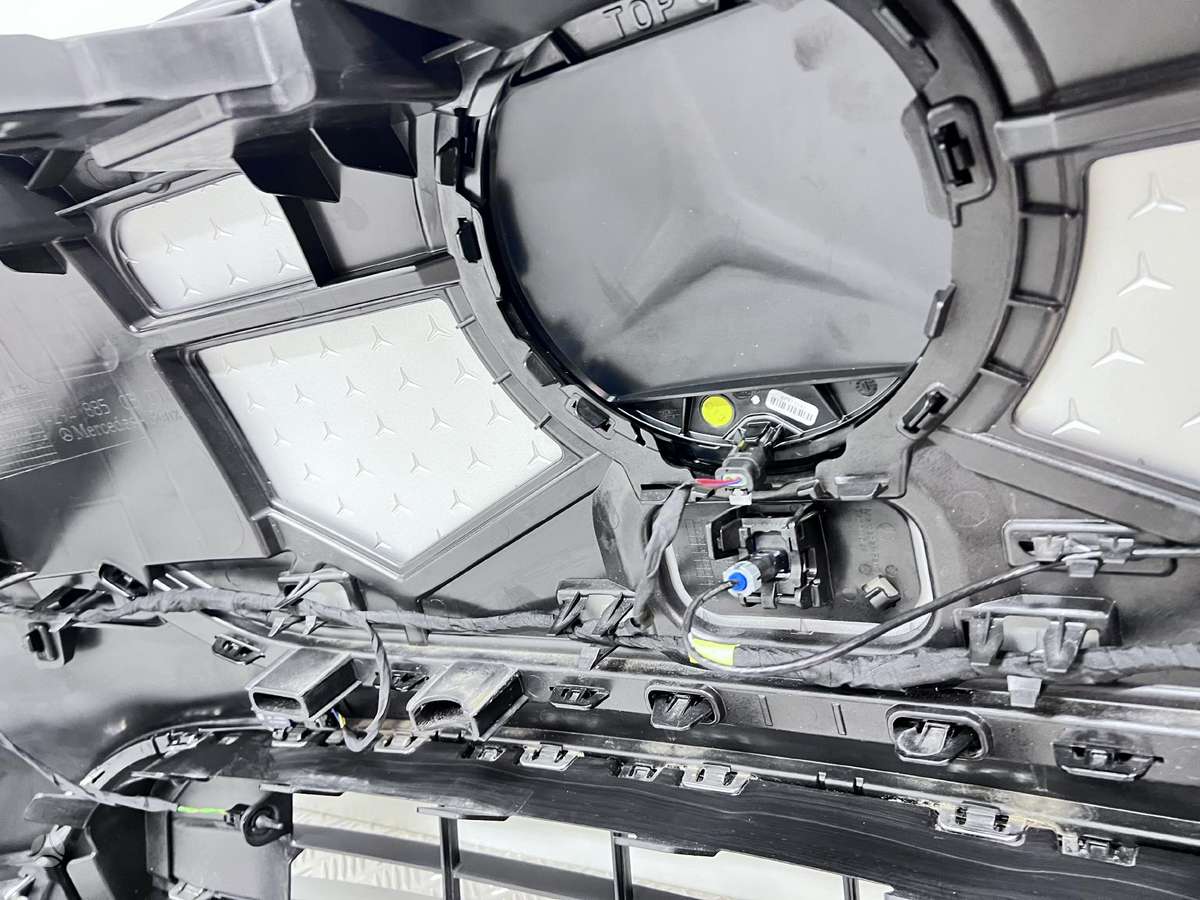 Mercedes-Benz EQE kėbulo dalys