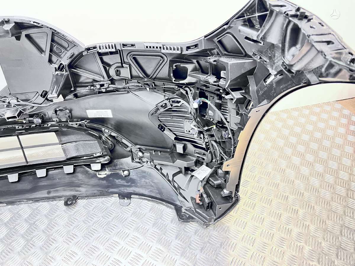 Mercedes-Benz EQE kėbulo dalys
