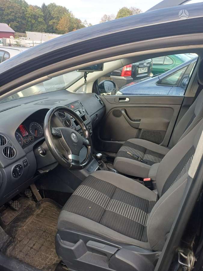 Volkswagen Golf Plus dalimis