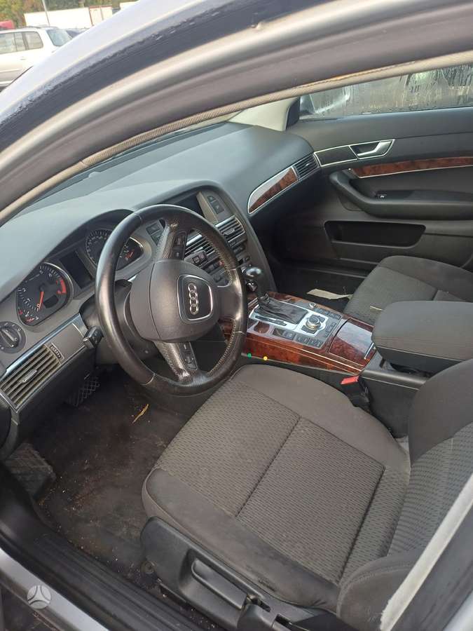 Audi A6 dalimis