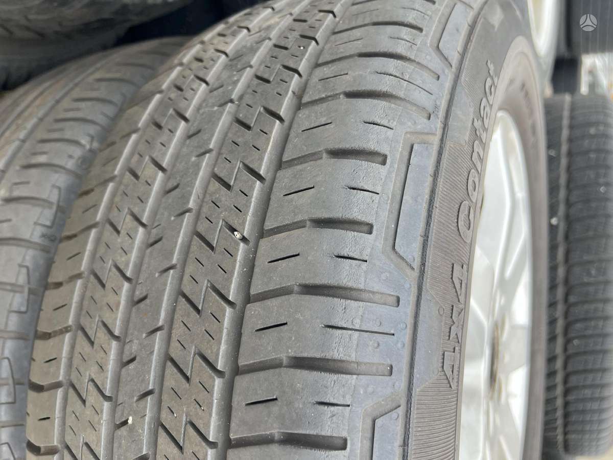 Continental, universalios 235/60 R17