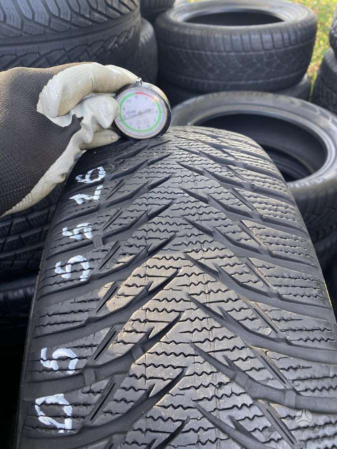 Goodyear UltraGrip 8, winter 205/55 R16