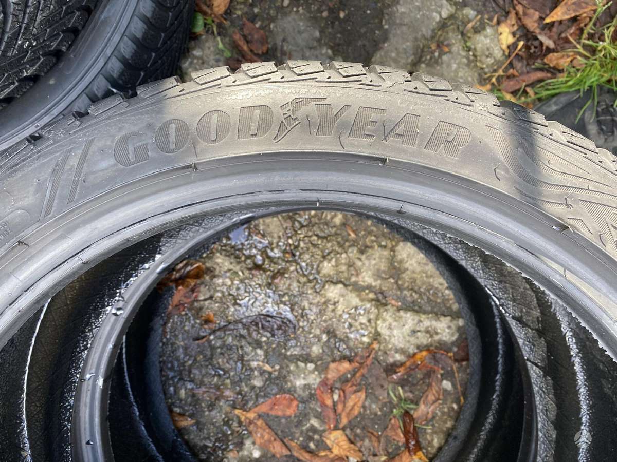 Goodyear Vector4SeasonGen-2, всесезонные 225/40 R18