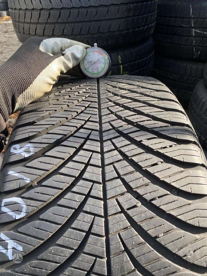 Goodyear Vector4SeasonGen-2, всесезонные 225/40 R18